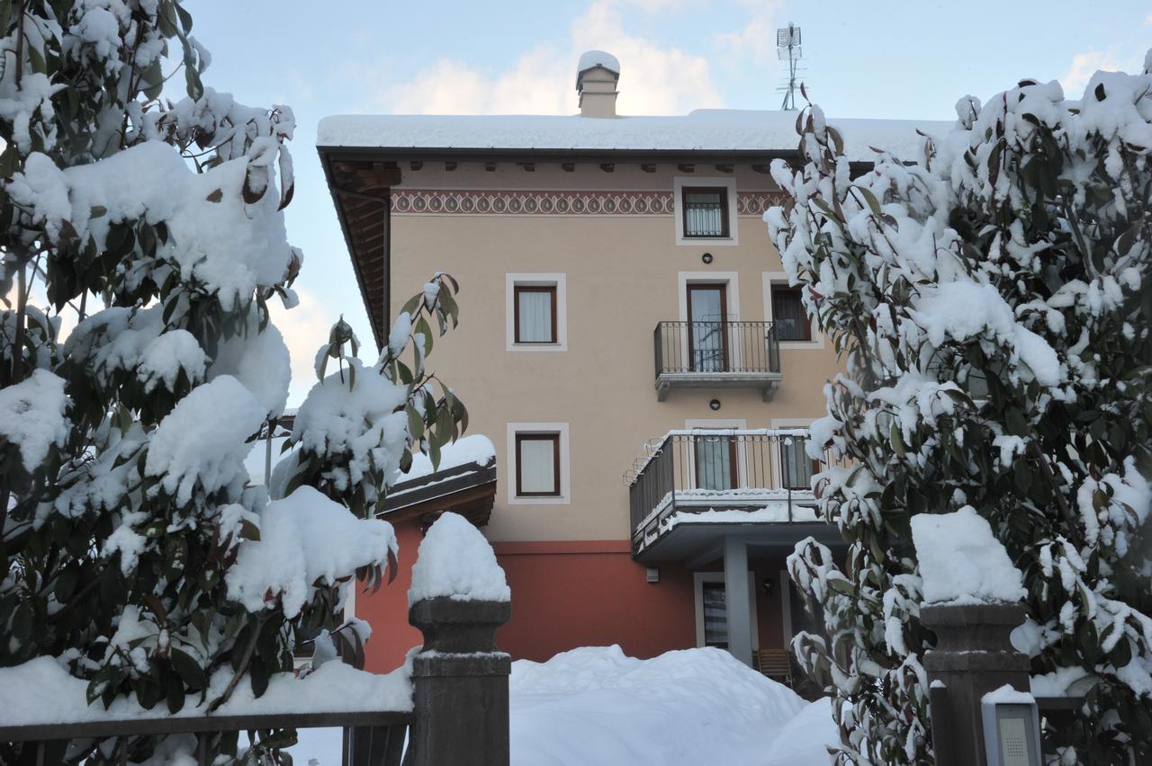 Au Berceau Du Bien-Etre Vila Chambave Exterior foto