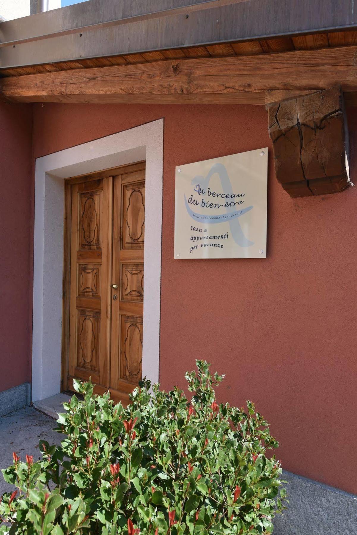Au Berceau Du Bien-Etre Vila Chambave Exterior foto