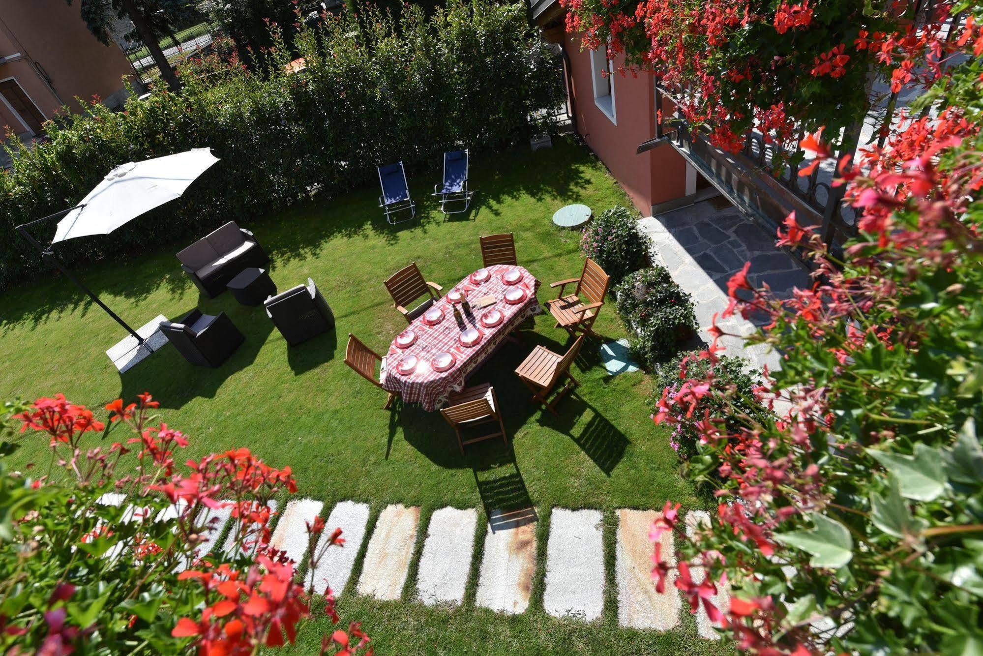 Au Berceau Du Bien-Etre Vila Chambave Exterior foto