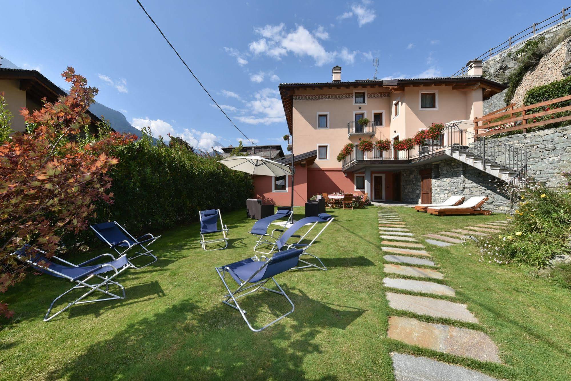 Au Berceau Du Bien-Etre Vila Chambave Exterior foto